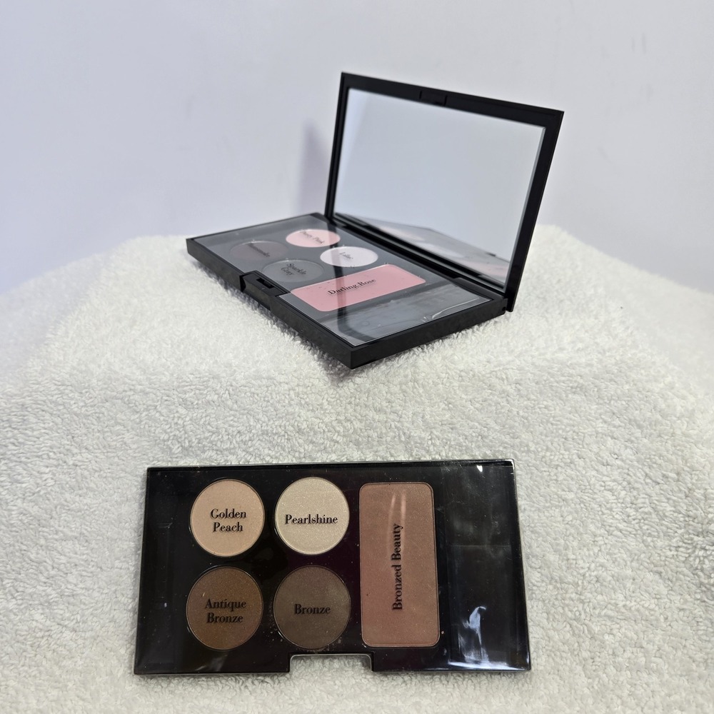 Elizabeth Arden  Blush & 4 Eyeshadow Palette NEW no box Lot Of 2 Shades Compact